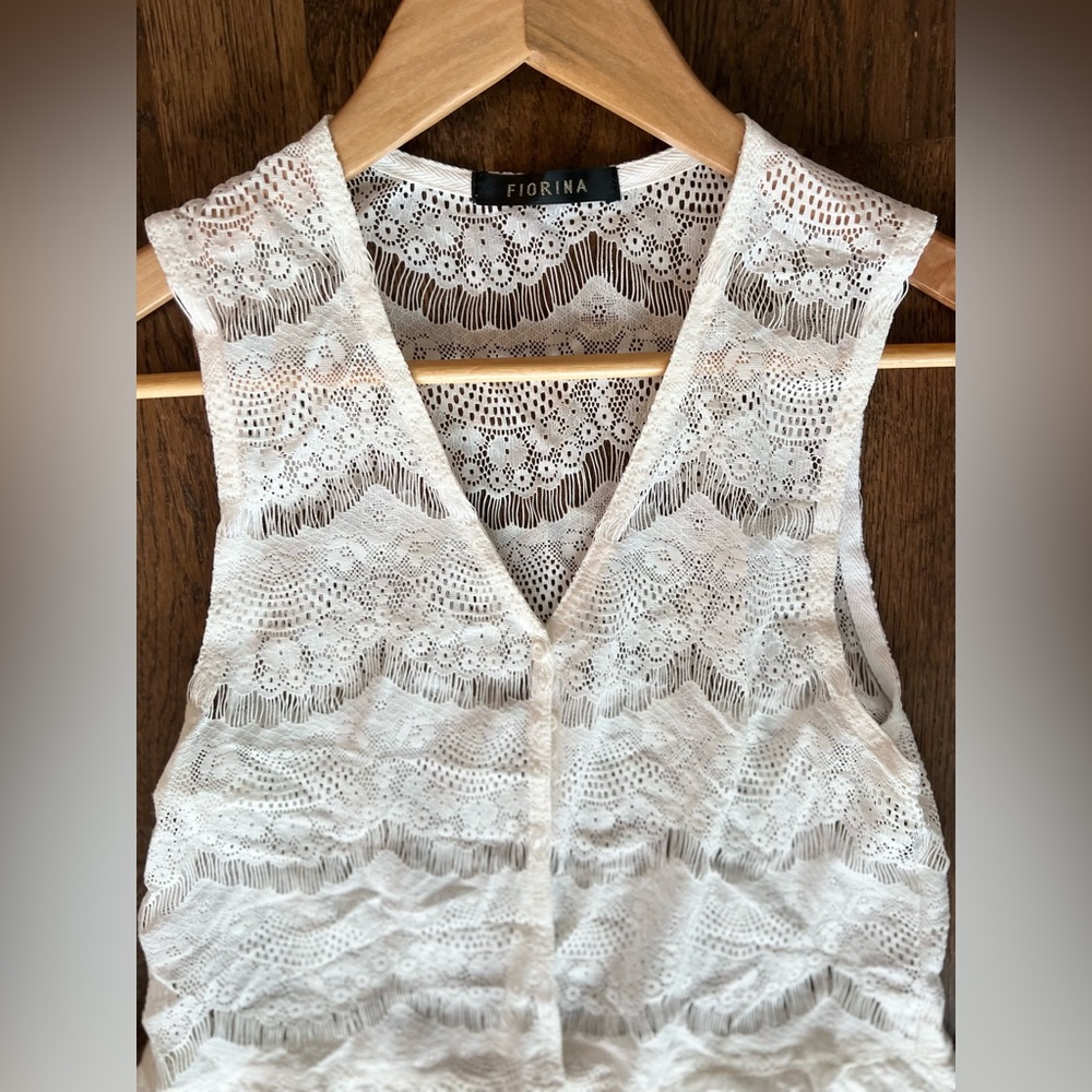 [Free add on item] Vintage delicate ruffled lace top - Picture 3 of 9